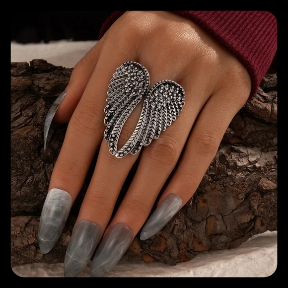 5/$25 silver metal angel wing Gothic adjustable mid joint ring, new in package - Picture 2 of 6